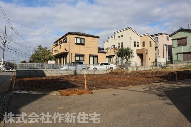 八千代市大和田　売地　更地　東南角地の前面道路含む現地写真