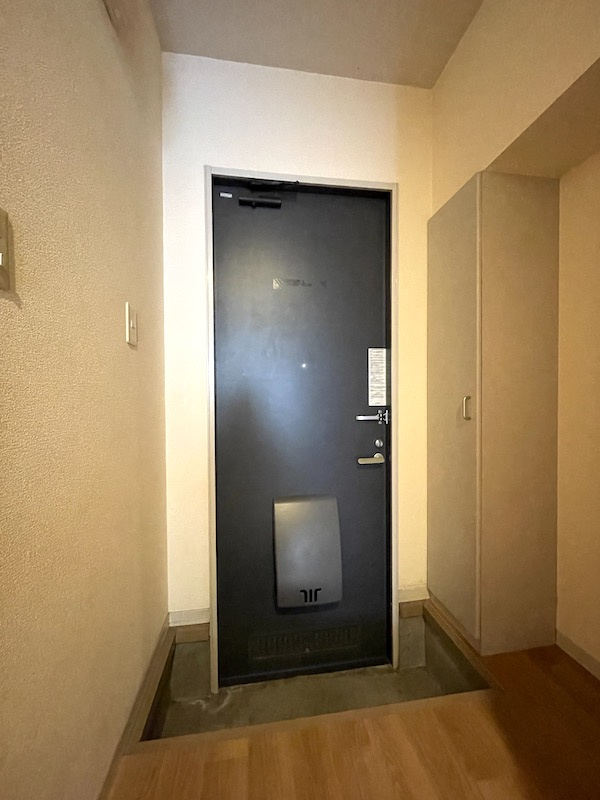 アビタシオンの玄関