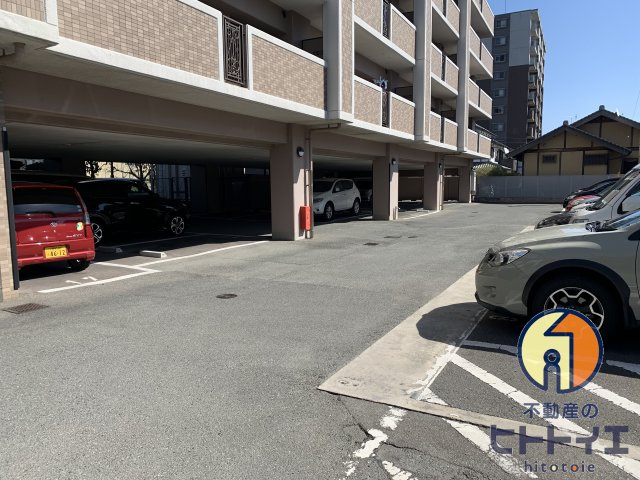 エバーライフ櫛原の駐車場|並列駐車場