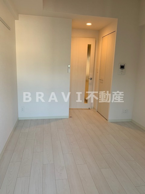 アドバンス大阪セレーノ　BRAVI不動産の寝室|【アドバンス大阪セレーノ】使い勝手のいい寝室です