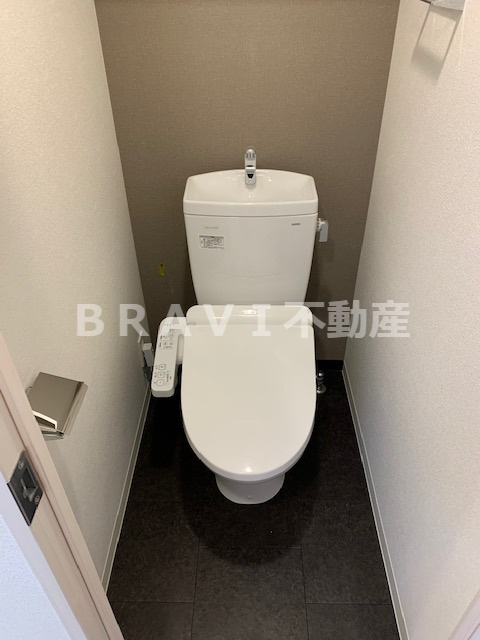 アドバンス大阪セレーノ　BRAVI不動産のトイレ|【アドバンス大阪セレーノ】トイレもきれいです