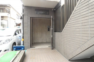 【エントランス】