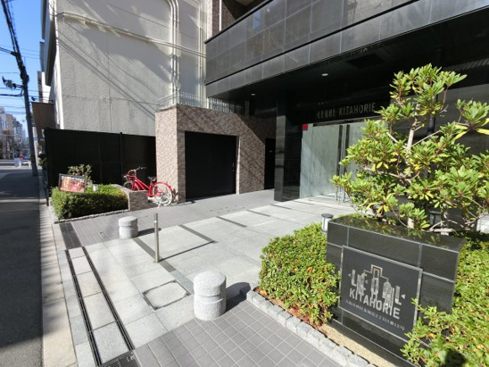 【エントランス】