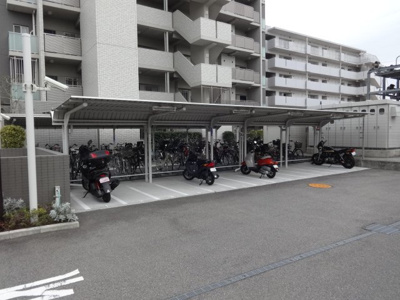【その他共用部分】 | アルファスマート明石公園 | 駐輪場♪