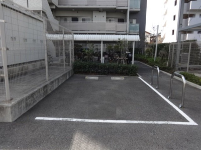 【駐車場】 | アルファスマート明石公園 | 平面駐車場１台付♪