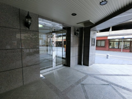 【エントランス】