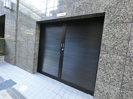 【エントランス】