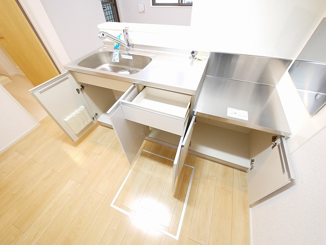 カーサベルデⅠのキッチン|お料理しやすいキッチンです