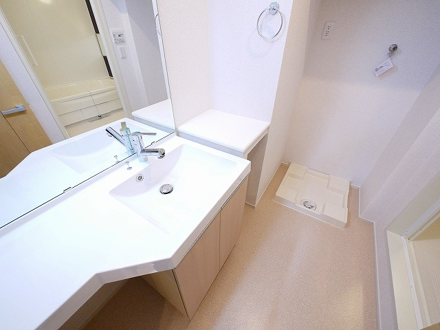 カーサベルデⅠの洗面所|忙しい朝には欠かせない洗面所です