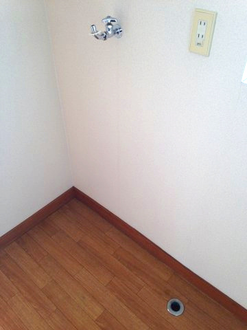 【設備】 | 千二荘 | 洗濯機置き場有