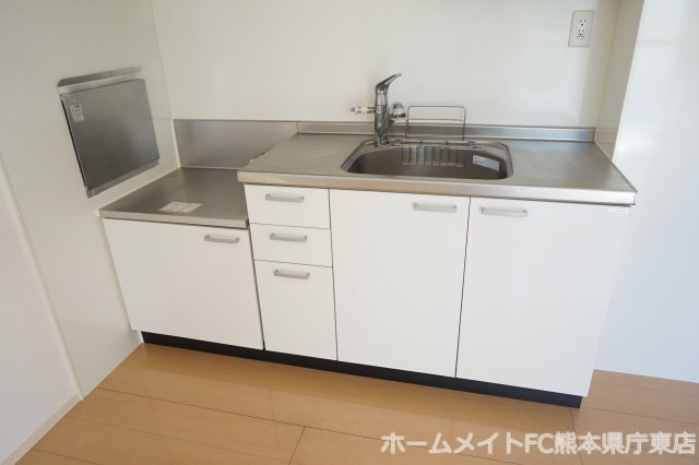 熊本市東区下江津８丁目のアパートのキッチン