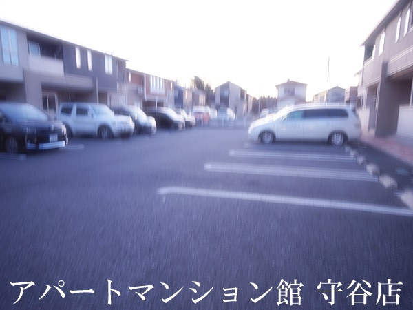 ベッラ・ヴィスタⅡの駐車場