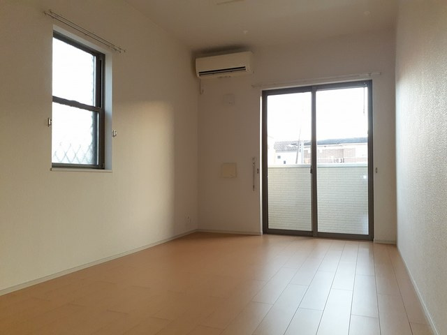 ベッラ・ヴィスタⅡの居間・リビング