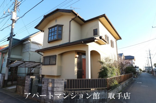 椚木貸家の外観