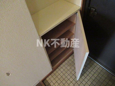 【玄関】 | OMレジデンス八戸ノ里（八戸ノ里賃貸） | シューズボックスです