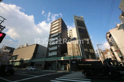 【外観】 | レジディア堺筋本町 | 外観は落ち着いています