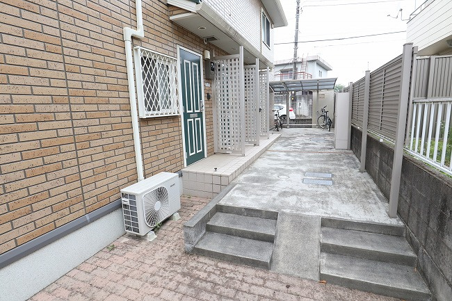 ヴィブレ熊川のエントランス