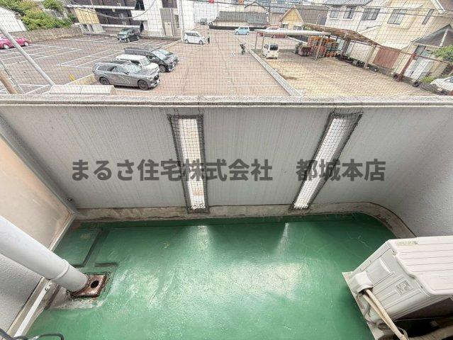 ロワイヤルヒルズ「水道料込み」のバルコニー
