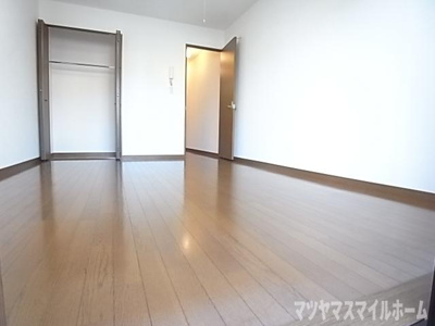 【居間・リビング】 | プレジール加納