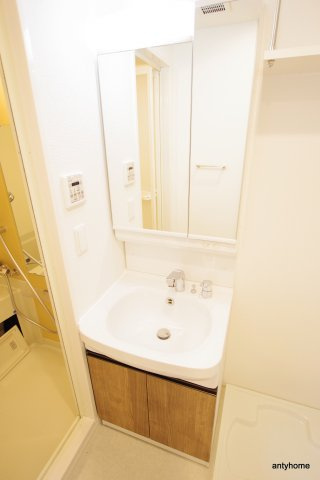 レジュールアッシュ桜宮リバーコート　仲介手数料無料の洗面所