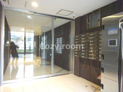 【エントランス】 | グランブルジュ | ゆとりのあるエントランスです