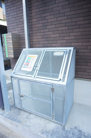 クオリティハイツ幕張本郷のその他共用部分|ゴミステーション
