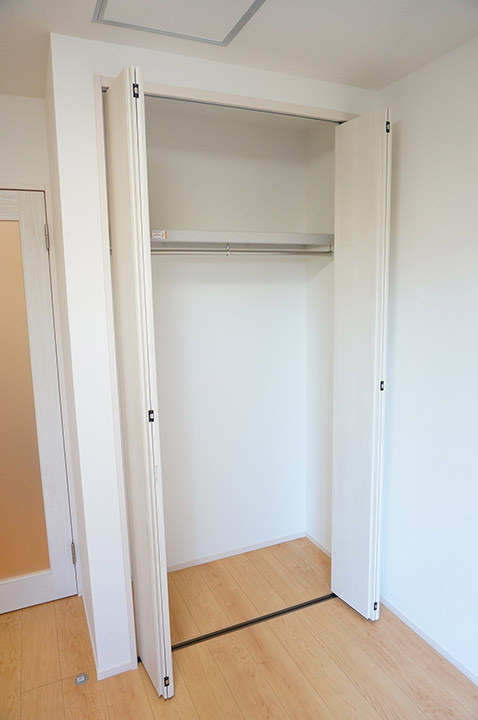 クオリティハイツ幕張本郷の収納|クローゼット（他号室）