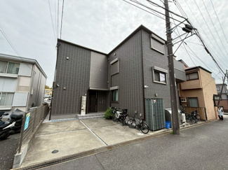 【外観】 | ペットOK！「溝の口」駅にアクセス可能な最寄りバス停まで徒歩5分！便利な立地の2階建てロフト付きのアパートです♪