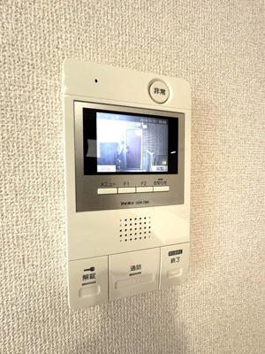 【セキュリティ】 | スカイガーデン | 防犯対策に有効なカメラ付きインターホン！録画機能が付いているので留守中の訪問者まで確認できます♪