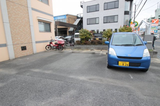 【駐車場】