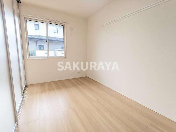 メゾンサンライズの洋室