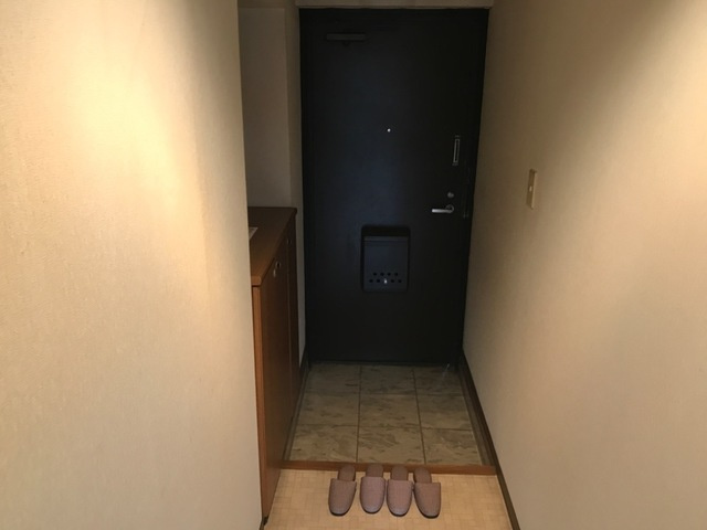 ペルローズＡの玄関