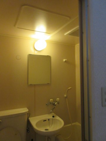 タカミビルの洗面所