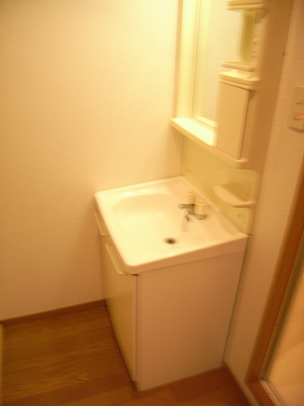 サンセットカーム【キャッシュバック対象物件】の独立洗面台