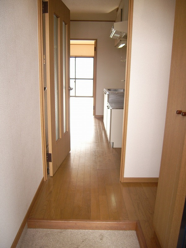 サンセットカーム【キャッシュバック対象物件】の玄関