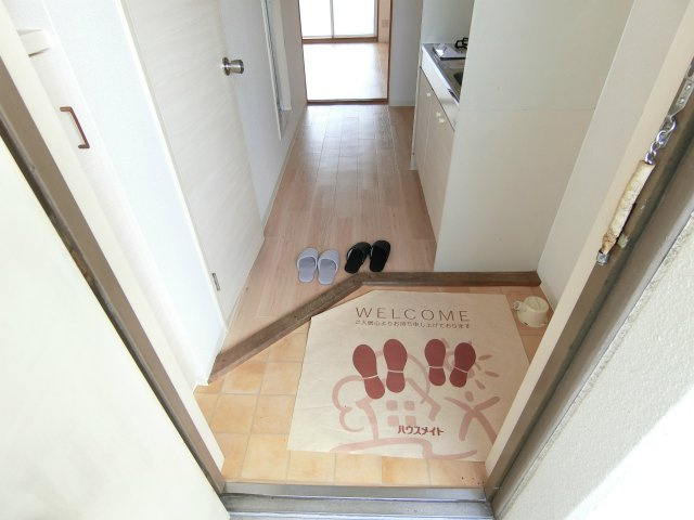 第2秋葉ビルの玄関