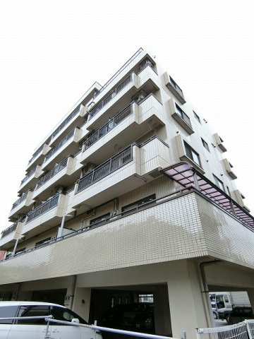 昭島市松原町１丁目の賃貸マンションの外観