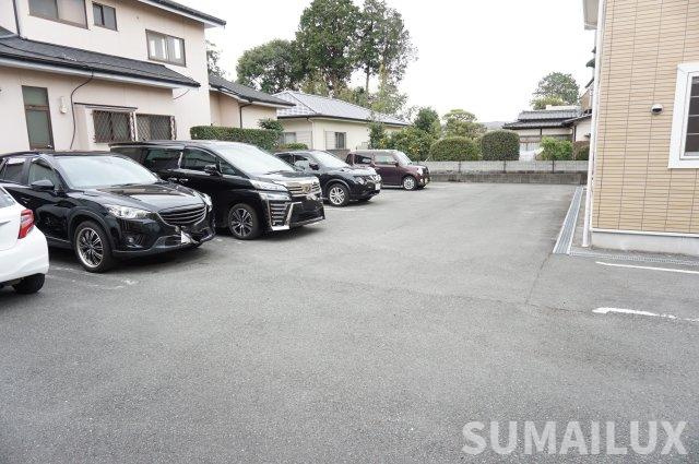 熊本市東区御領５丁目のアパートの駐車場
