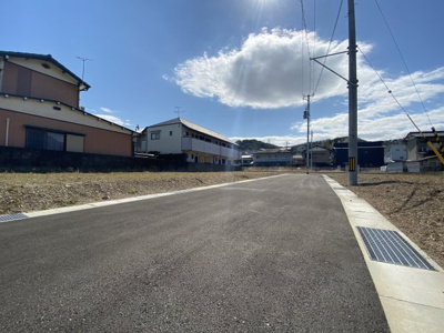 【前面道路含む現地写真】 | 大津　分譲地