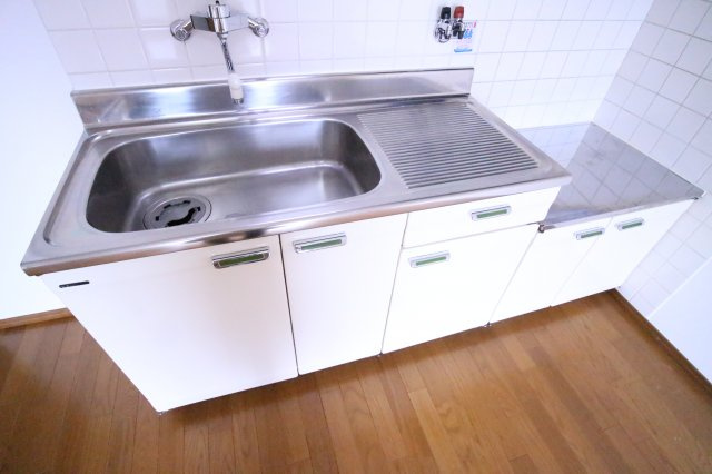 メイゾーン霞ヶ丘Ｆ棟のキッチン