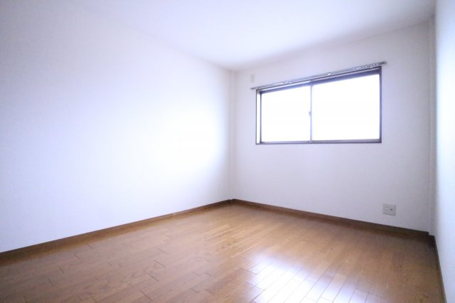 メイゾーン霞ヶ丘Ｆ棟