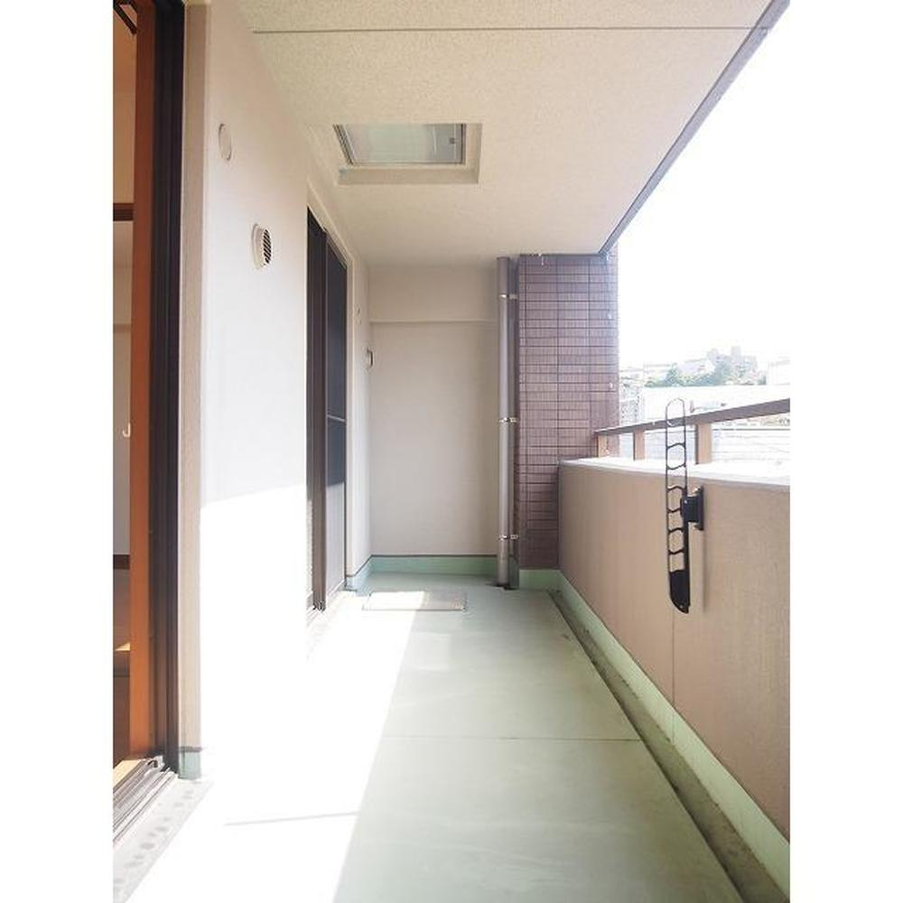 熊本市西区上熊本２丁目の賃貸マンションのバルコニー