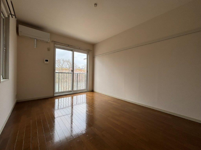 【居間・リビング】 | プリムヴェール館向A棟