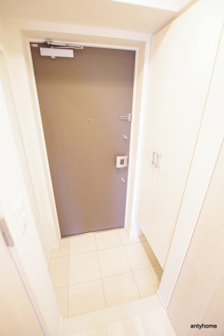 レジュールアッシュ都島ブリーゼ　仲介手数料無料の玄関