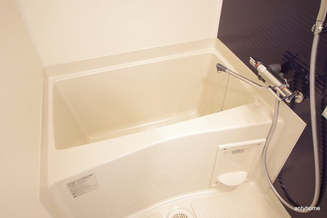 レジュールアッシュ都島ブリーゼ　仲介手数料無料の浴室