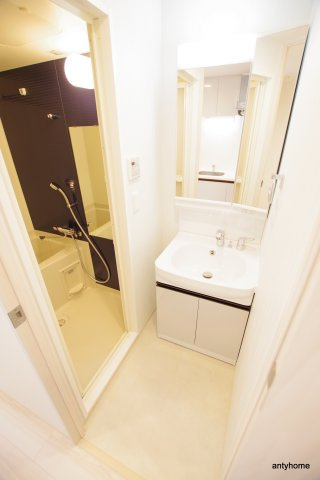 レジュールアッシュ都島ブリーゼ　仲介手数料無料の洗面所