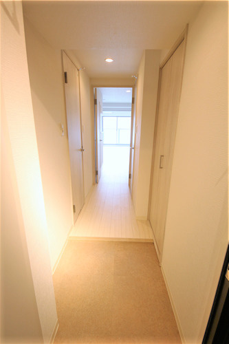 【玄関】 | フォーリアライズ本町レクス