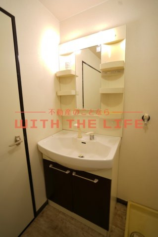 ブランビル【キャッシュバック対象物件】の独立洗面台|独立洗面台、朝の身支度には欠かせません