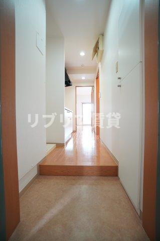 新千葉小川マンションの玄関