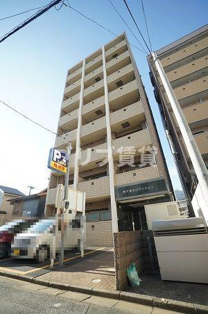 新千葉小川マンションの外観